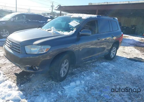 2010 Toyota Highlander Se V6 z USA, uszkodzony, nr VIN 5TDJK3EH2AS035457